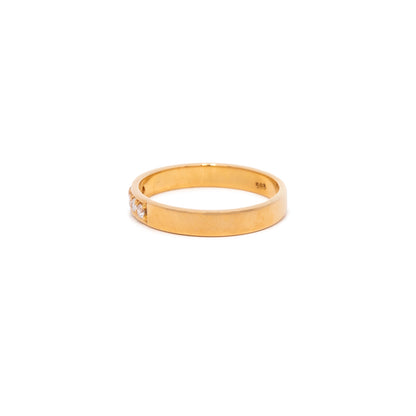 Eleganter Ehering aus Gelbgold 14K (585) mit einem dezent gefassten Diamanten