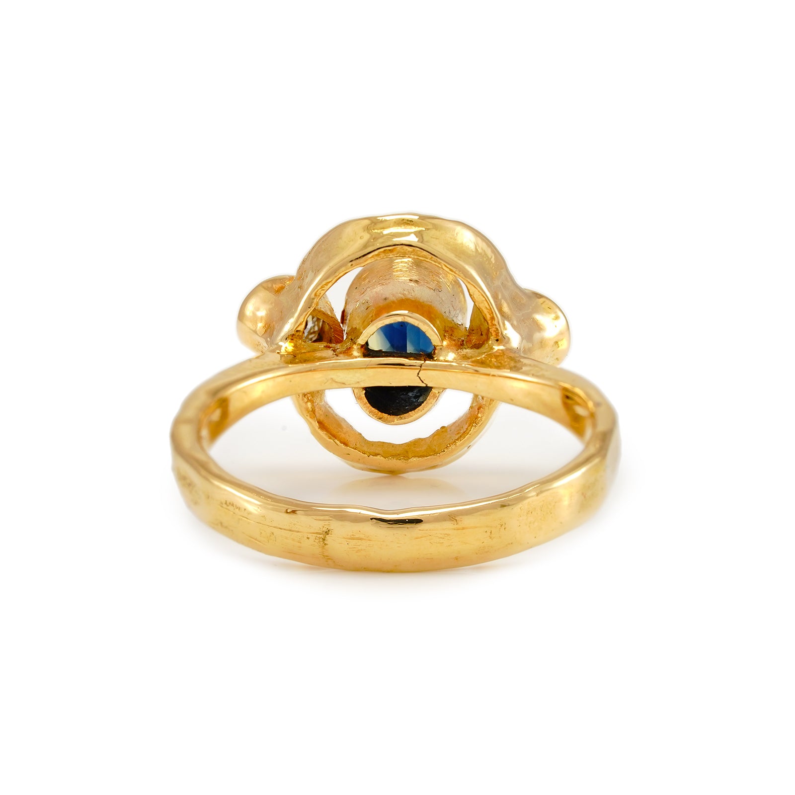 Ring mit Altschliffen Saphir 18 Gold